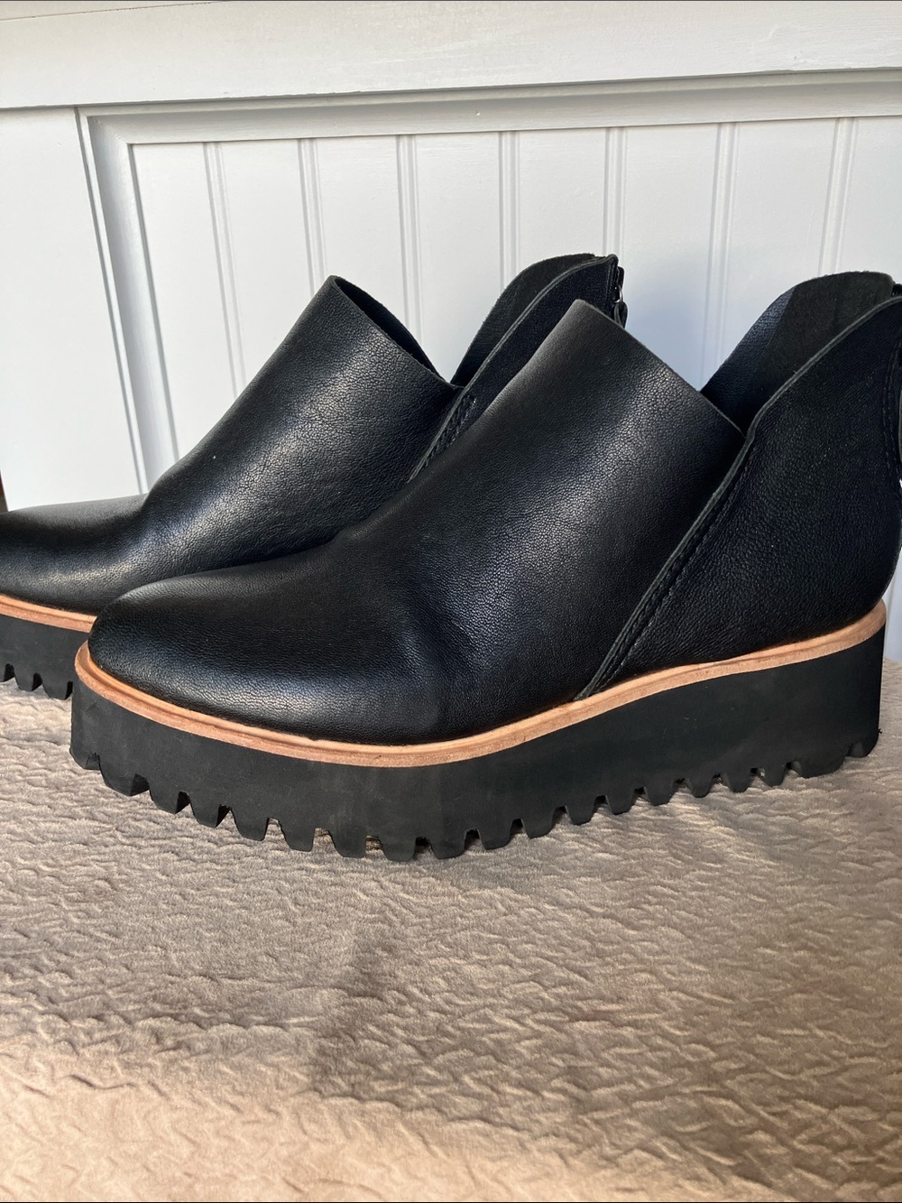 ALL BLACK Flatform Tread Shootie Black Leather EU 41 US 10.5
